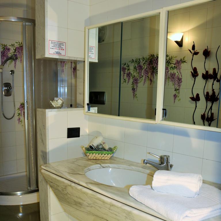 Soggiorno Karaba ฟลอเรนซ์ ภายนอก รูปภาพ